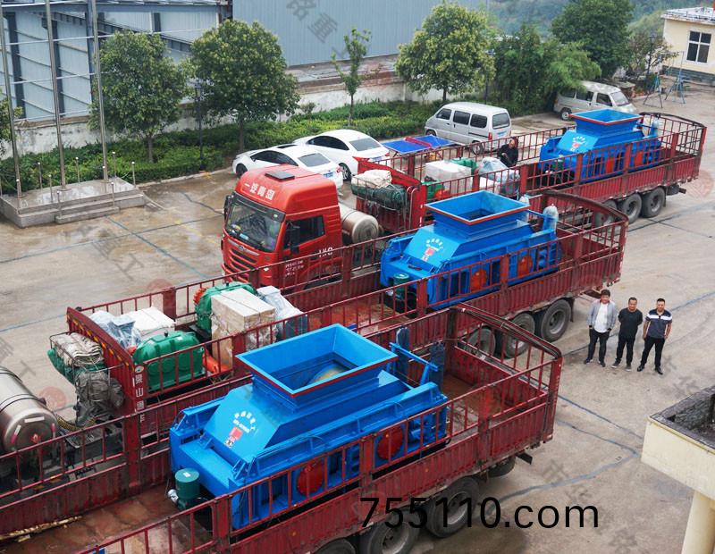 鄭州對輥製砂機廠傢(home)三(three)檯髮徃江囌