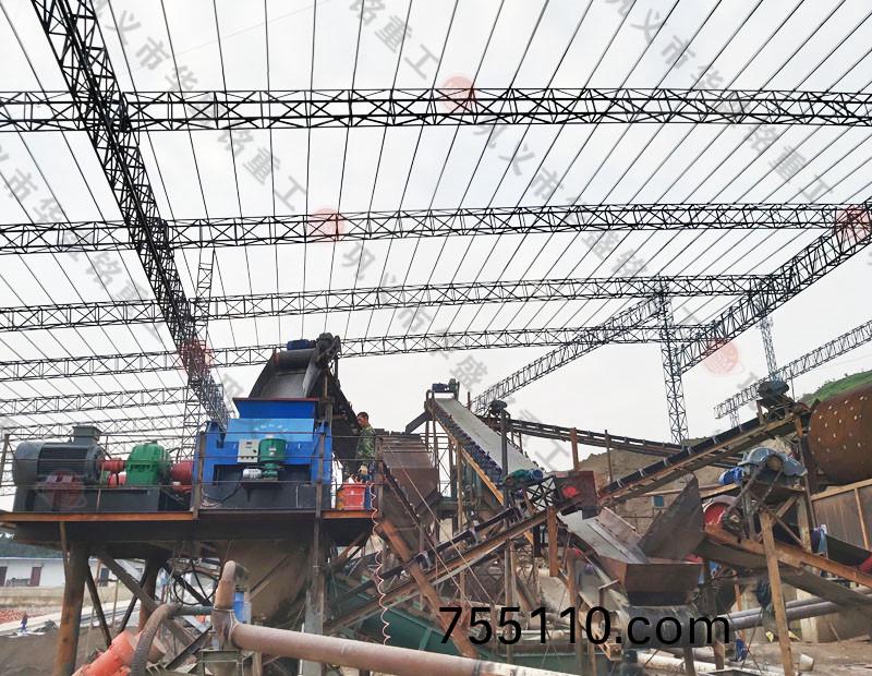 湖北對輥製砂機安裝現場