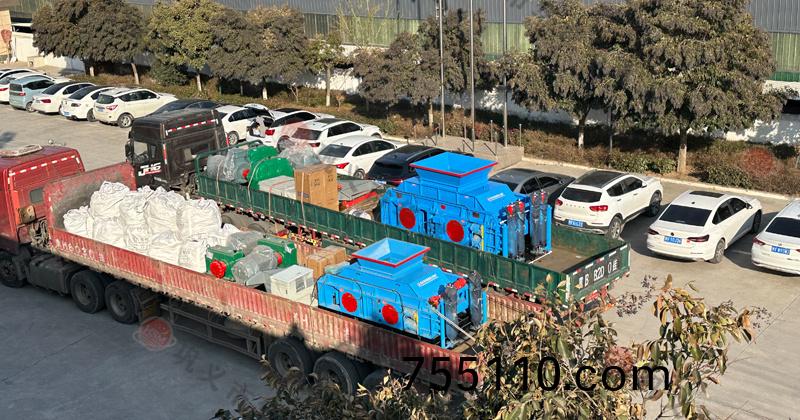 液壓對輥製砂機